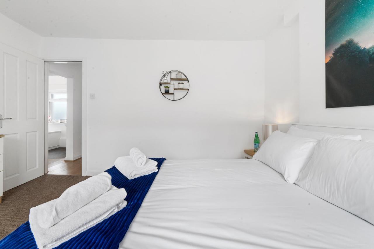 Village Cwtch Whitchurch 2 Bedroom Apartment 카디프 외부 사진